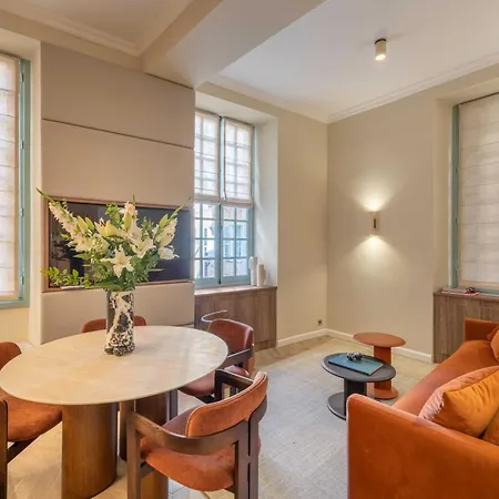 2bdr 6p A C - Heart Of Nice