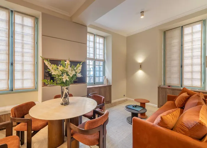 2bdr 6p A C - Heart Of Nice