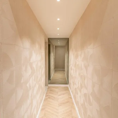 2bdr 6p A C - Heart Of