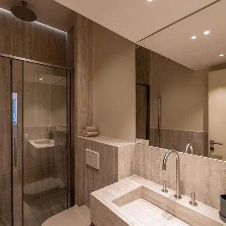 2bdr 6p A C - Heart Of * Nizza