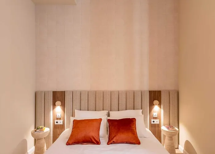 2bdr 6p A C - Heart Of * Nizza