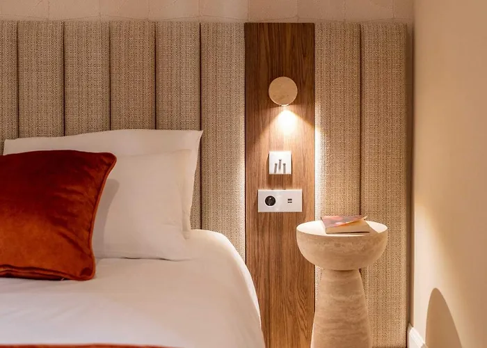 2bdr 6p A C - Heart Of * Nizza